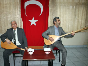 Gümüşhaneliler ozanların türkü dinletisinde buluştu