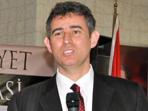 Feyzioğlu: Çok uluslu sermaye ulus devlet istemiyor