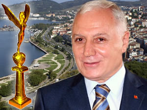 Prof. Dr. Haberal’a Sevgi Barış Dostluk Ödülü