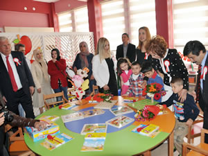Sevgi Çemberi özel çocukları da sardı: 6 eğitilebilir engelli sınıfı açıldı
