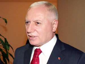 Prof. Masri, Haberal’ı yarın ziyaret edecek
