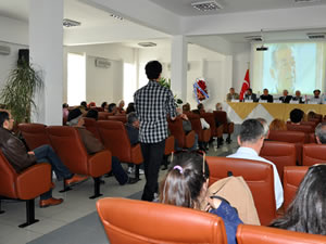 Osman Zeki Oral için anma programı düzenlendi