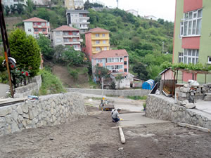 Çavdarlı’da beton yol çalışması