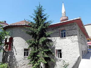 Tarihi Orhan Gazi Camisinde restorasyon