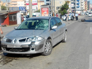 Otomobil ile motosiklet çarpıştı: 1 kişi yaralandı