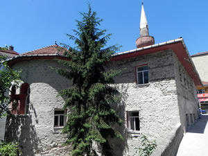 Orhangazi Camisi’nin restorasyonu sürüyor