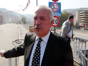 Yıkılma riskli köprü yeniden trafiğe açılıyor