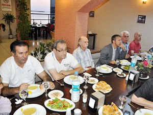 Belediye Meclis yesi Bozkutan iftar daveti