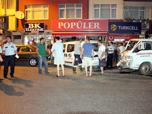Ereğli’de beş aracın karıştığı kazada, iki kişi yaralandı