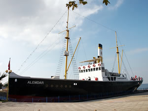 Gazi Alemdar Mze Gemisini 600 bin kii ziyaret etti