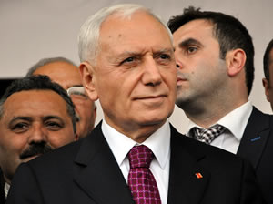 SAKÜDER’den Haberal’a Onur Ödülü