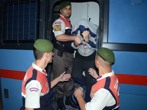 Zonguldak'ta 9 mahkum hastaneye kaldırıldı