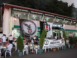 Beşiktaşlılar iftar yemeğinde bir araya geldi