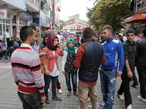 Kızlar Bayramı’nda gençler Alaplı’daydı
