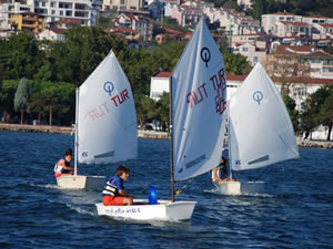 Erelili yelkenciler ampiyonada Zonguldak temsil ediyor