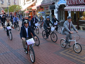 Kantarc, 34 Belediye personeline bisiklet armaan etti