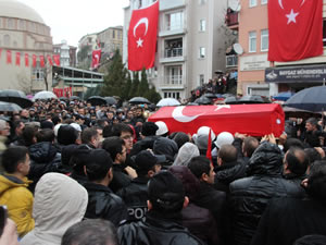 Şehit Emniyet Müdürü Karakurdu, son yolculuğuna uğurlandı
