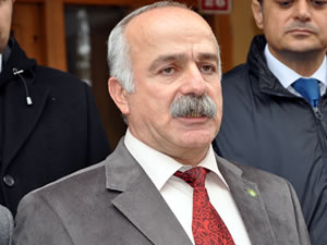 “Siyasiler kurumun üzerinden elini çeksin”