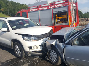 Zonguldak Yolunda kaza: 8 kii yaraland