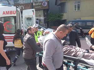 Karşıdan karşıya geçmeye çalışan yayaya otomobil çarptı