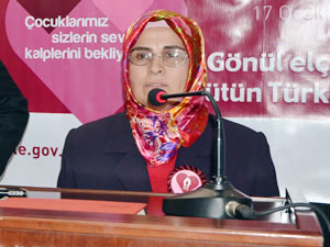 Koruyucu ailelerin anlattıkları duygulandırdı